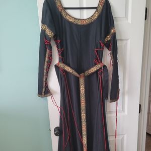 Black Medieval/Renaissance Dress, Size L